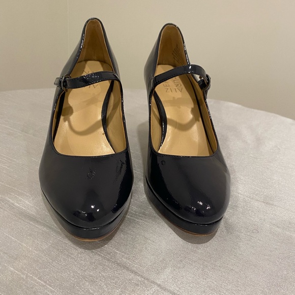 Nine West Neutralizer platform pump - Picture 3 of 5